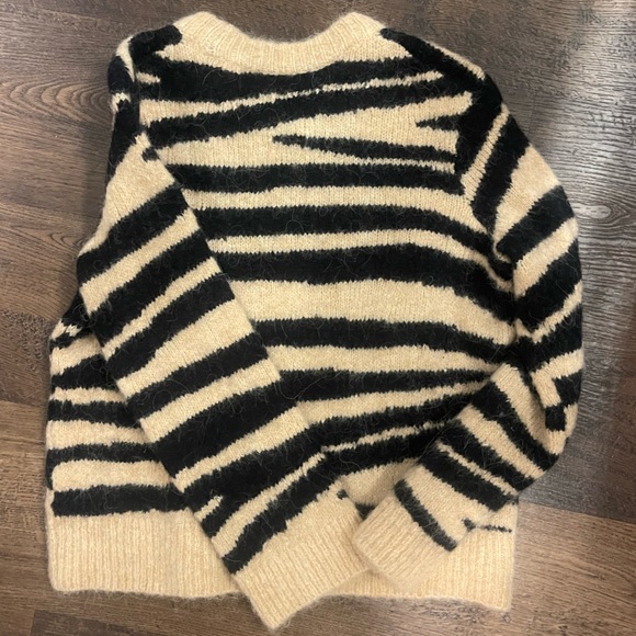 Madewell Pullover Sweater in Tiger Stripe - Picture 10 of 10